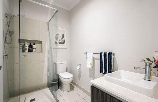 Luxury Waterfront Grand Villa in Melbourne - Photo 48