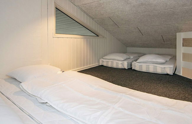12 Person Holiday Home in Glesborg - Foto 28