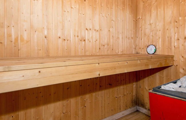 12 Person Holiday Home in Glesborg - Foto 15