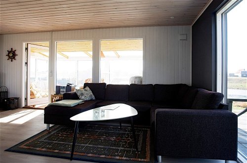 Photo 9 - 6 Person Holiday Home in Lokken