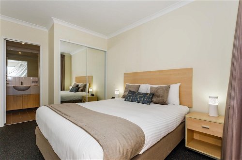 Foto 7 - Perth Ascot Central Apartment Hotel