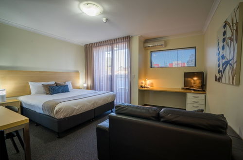 Photo 6 - Perth Ascot Central Apartment Hotel