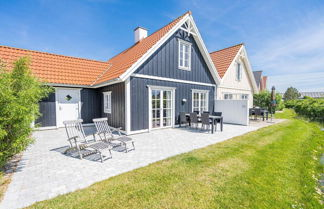 Photo 1 - 6 Person Holiday Home in Blavand