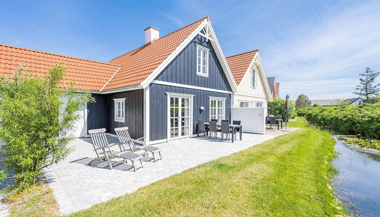 Photo 1 - 6 Person Holiday Home in Blavand