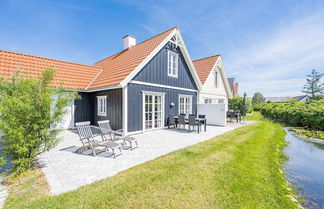 Photo 1 - 6 Person Holiday Home in Blavand