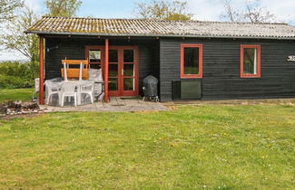 Foto 1 - 6 Person Holiday Home in Nordborg