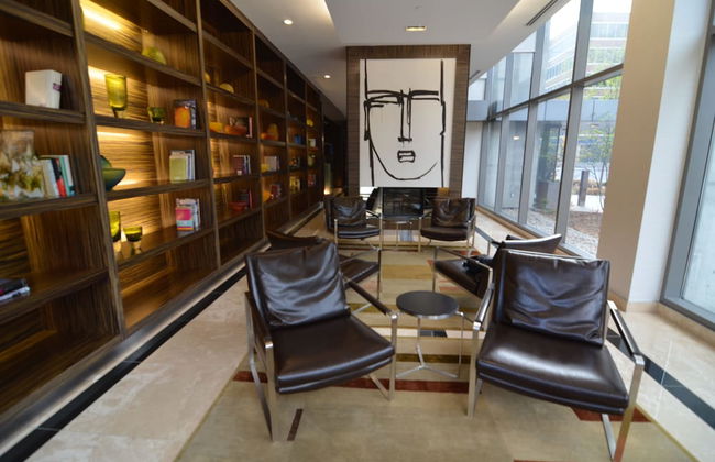 Toronto Escape - The Ruby Pink Suite - Photo 2