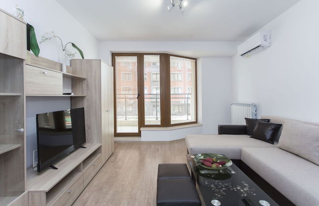 Modern 1bdr Apartment Near Center - Free Parking - Foto 9