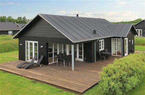 Foto 1 - 8 Person Holiday Home in Nysted