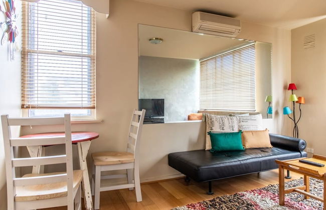 Charming 1 Bedroom Apartment in Vibrant South Yarra - Foto 5