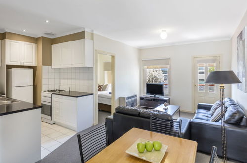 Photo 6 - Hawthorn Gardens Serviced Apartments