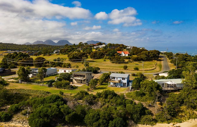 The Blue House - Photo 16