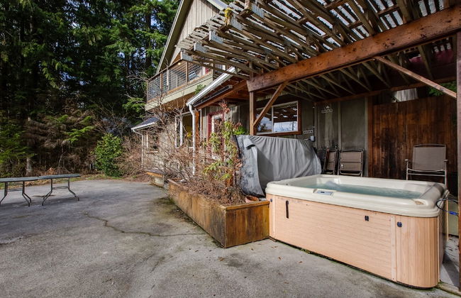70MBR- Hot Tub - BBQ - Wi-Fi - Pets Ok - Sleeps 8 - Foto 30
