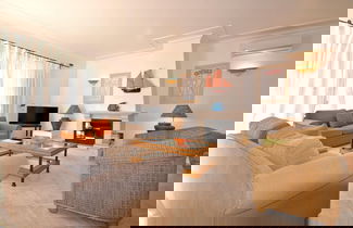 Foto 2 - Beautiful Villa Located Less Than Five Minutes Walk From the Old Village