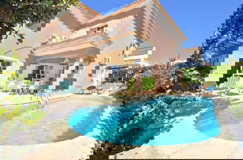 Foto 1 - Beautiful Villa Located Less Than Five Minutes Walk From the Old Village