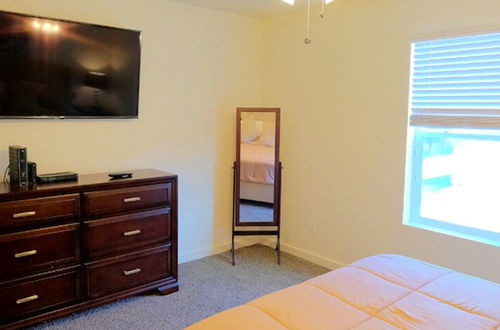 Photo 7 - 3Bdrm 2Bath 4Beds - 3 STORY NORTH HOU