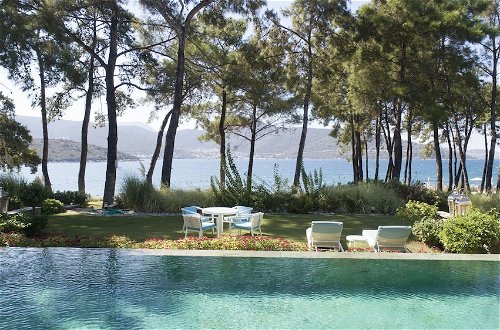 Photo 28 - Vhillas Private Luxury Villa Azur