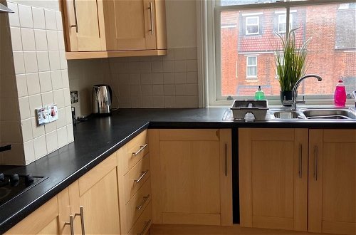 Photo 17 - Monthly, Short, Stays 2-bed Apartment in Reading