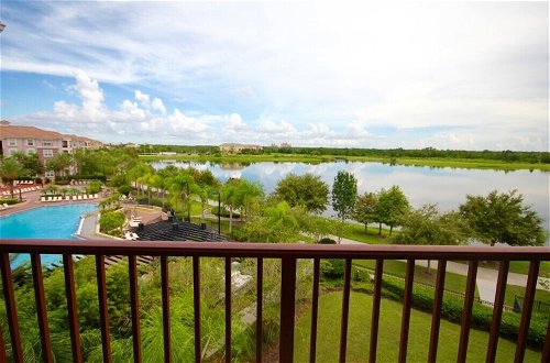 Photo 22 - Pool View Penthouse - New! 3 Bedroom Home by Redawning