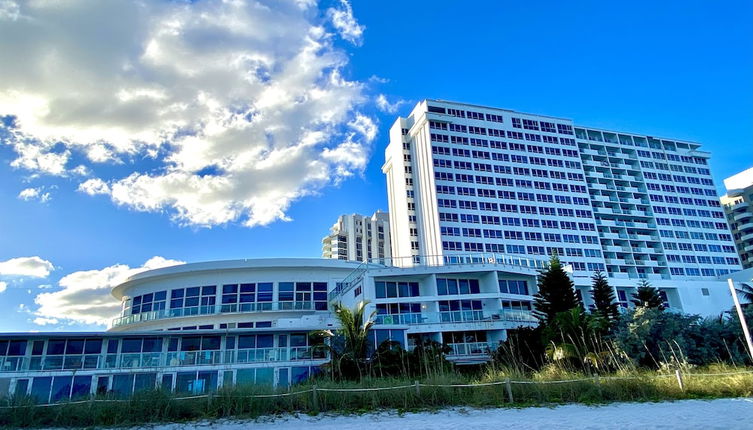 Photo 1 - Direct ocean front condo Miami Beach