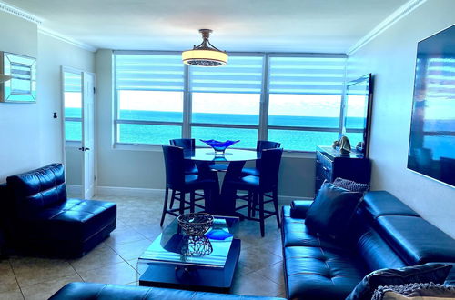 Photo 18 - Direct ocean front condo Miami Beach