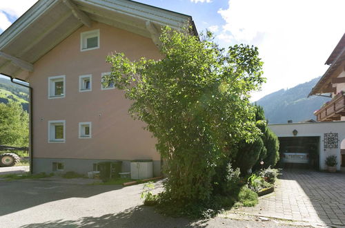 Photo 17 - Apartment With Terrace in Aschau im Zillertal