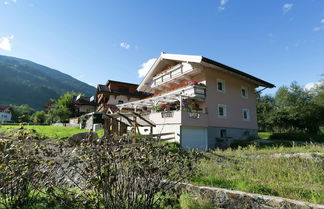 Photo 1 - Apartment With Terrace in Aschau im Zillertal