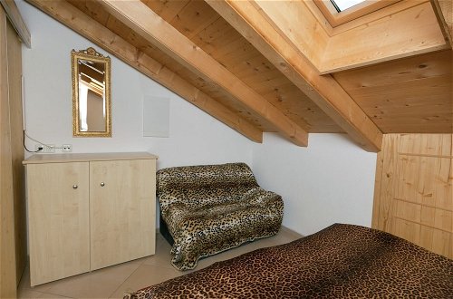 Foto 8 - Apartment With Terrace in Aschau im Zillertal
