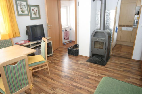 Photo 13 - Cozy Holiday Home in Carinthia near Ski Area