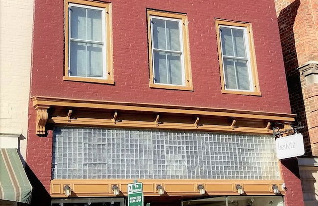 The Storefront East - Foto 1