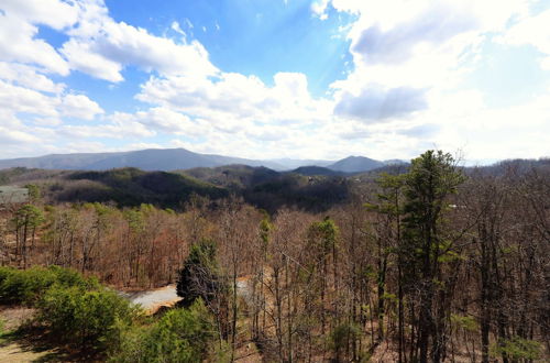 Photo 22 - Ridgetop Theatre Lodge - Six Bedroom Cabin