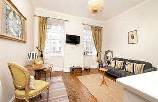 Photo 1 - JOIVY Royal Mile Tower Apartment