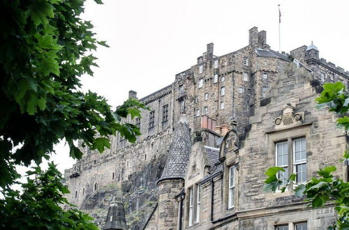 Photo 19 - Royal Mile Tower Apartment