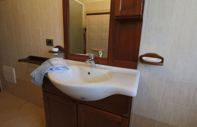 Villa in Marche With Pool & Panoramic Views - Photo 15