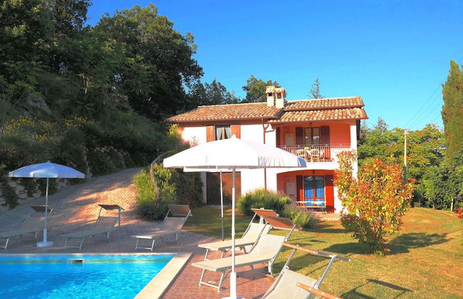 Villa in Marche With Pool & Panoramic Views - Photo 17