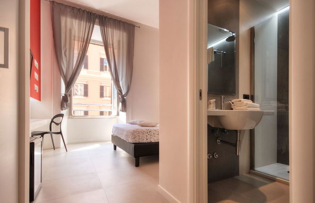 Manin Suites - Photo 5