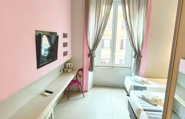 Manin Suites - Photo 12
