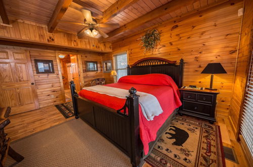 Photo 12 - Psalm 2705 - Three Bedroom Cabin