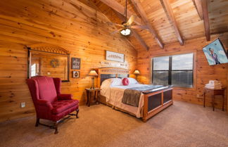 Photo 2 - Psalm 2705 - Three Bedroom Cabin