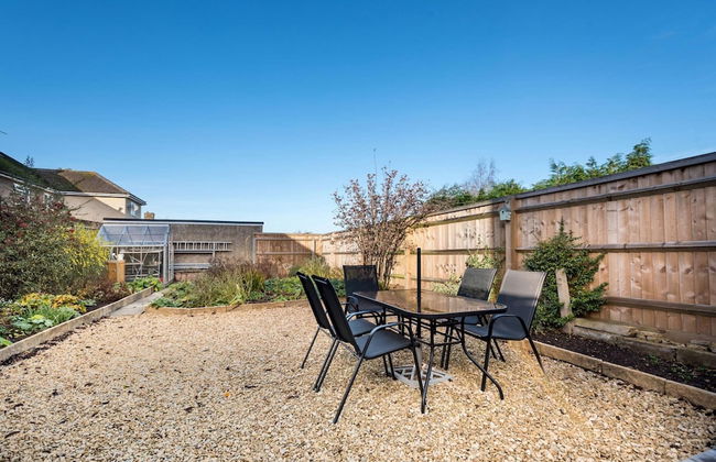 Charming 3 BR House - Garden Parking Near CS Lewis Park - Foto 14