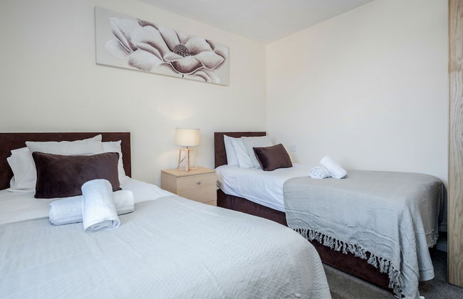 Captivating 3-bed Apartment in Grays - Foto 6