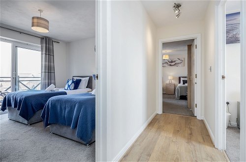 Photo 12 - Captivating 3-bed Apartment in Grays