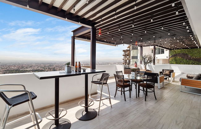 Penthouse Campanario, LA Mejor Vista DE Queretaro - Photo 23