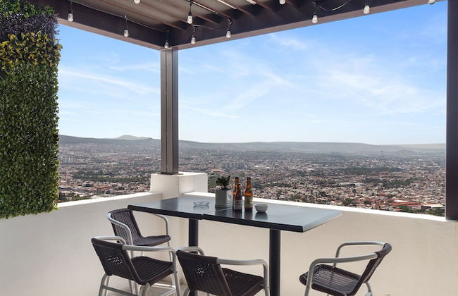 Penthouse Campanario, LA Mejor Vista DE Queretaro - Photo 21