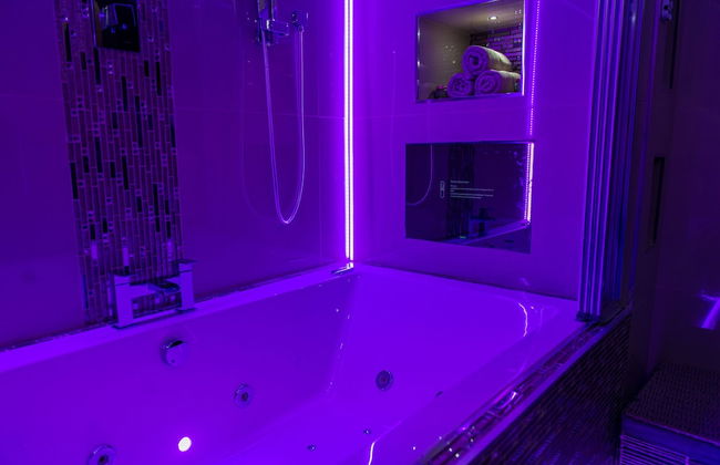 Aphrodite Suites Huddersfield - Foto 72