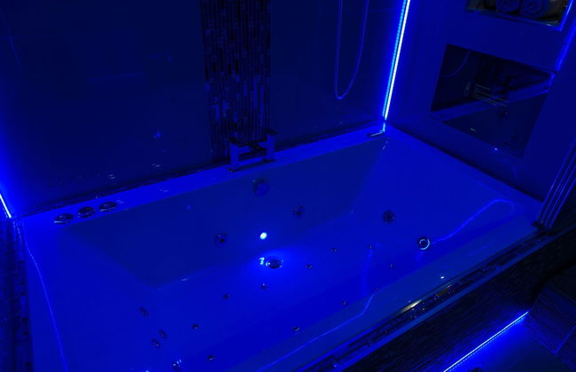 Aphrodite Suites Huddersfield - Foto 66