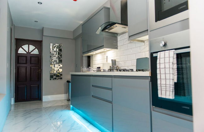 Aphrodite Suites Huddersfield - Foto 40