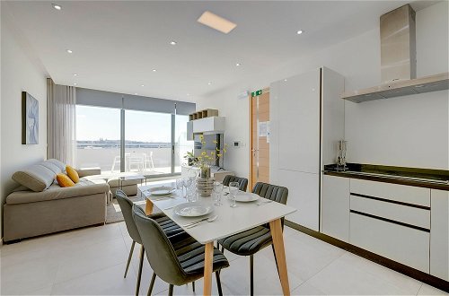 Foto 5 - Superlative Penthouse With Valletta and Harbour Views