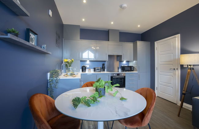 Elliot Oliver - Loft Style 2 Bedroom Apartment With Parking In The Docks - Foto 9
