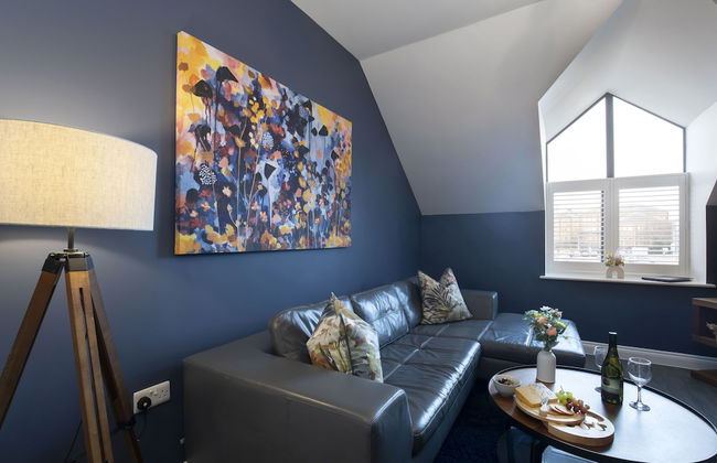 Elliot Oliver - Loft Style 2 Bedroom Apartment With Parking In The Docks - Foto 15